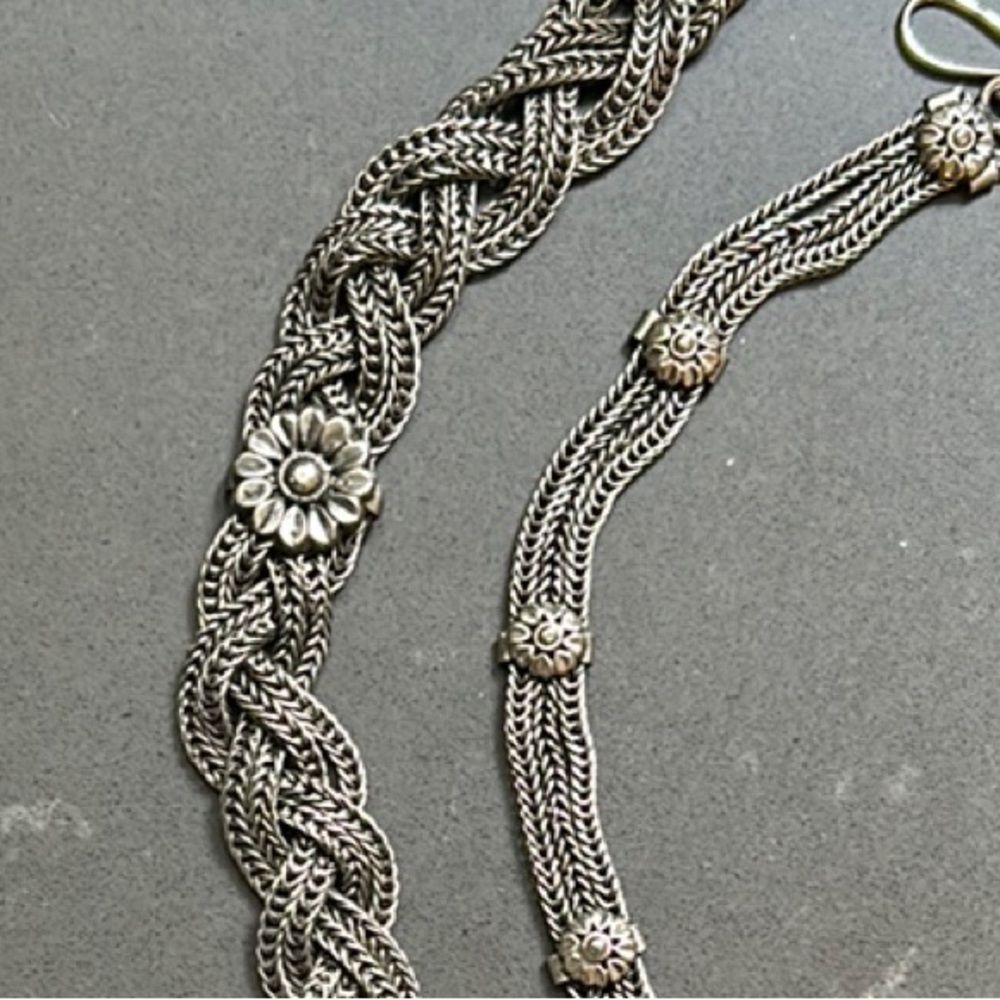 Necklace and Bracelet Set -silver chain with flower embellishments